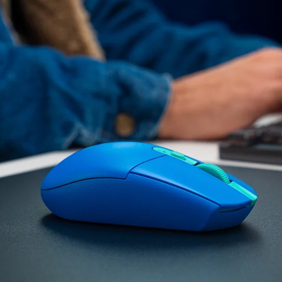 Logitech G305 Light Speed 12,000 DPI Wireless Gaming Mouse - Blue